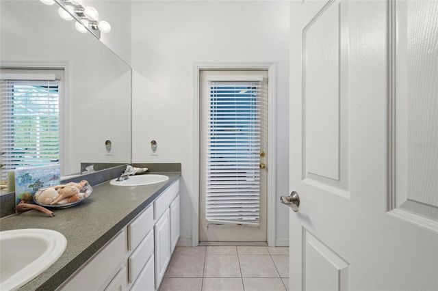 835 CEDARCREST COURT, Sarasota, FL 34232