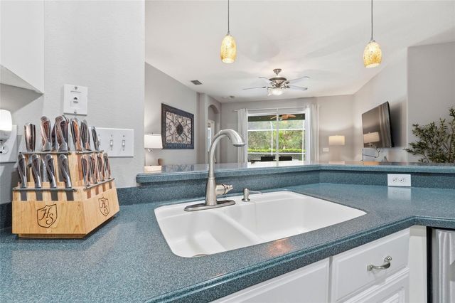 835 CEDARCREST COURT, Sarasota, FL 34232
