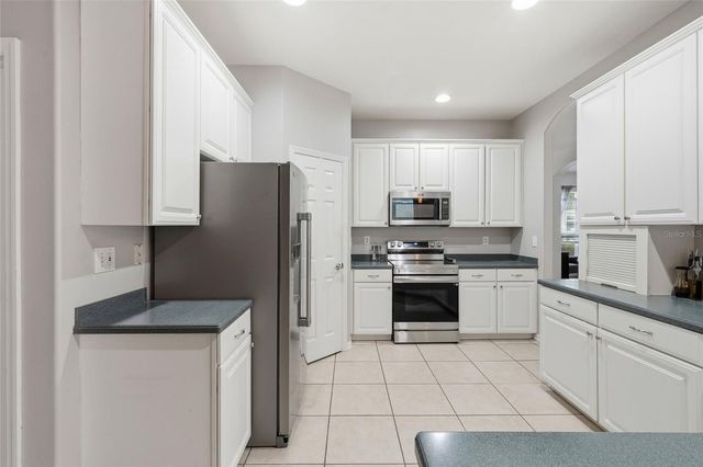 835 CEDARCREST COURT, Sarasota, FL 34232