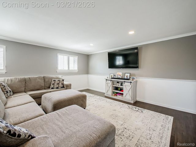 5208 Latimer Street, West Bloomfield Charter Township, MI 48324