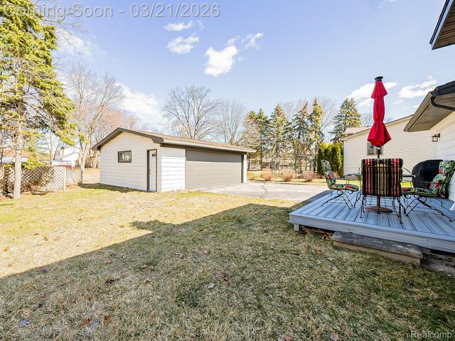 5208 Latimer Street, West Bloomfield Charter Township, MI 48324