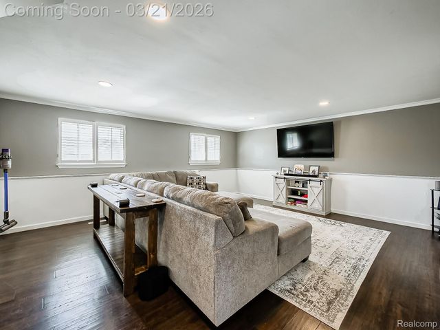 5208 Latimer Street, West Bloomfield Charter Township, MI 48324