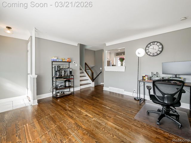 5208 Latimer Street, West Bloomfield Charter Township, MI 48324