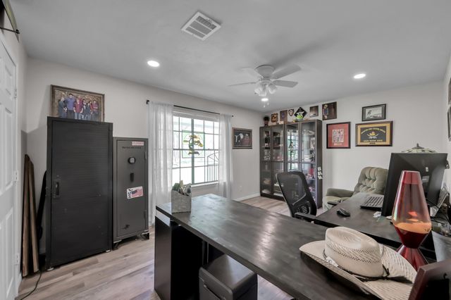 14 Mills Lane, Richards, TX 77873