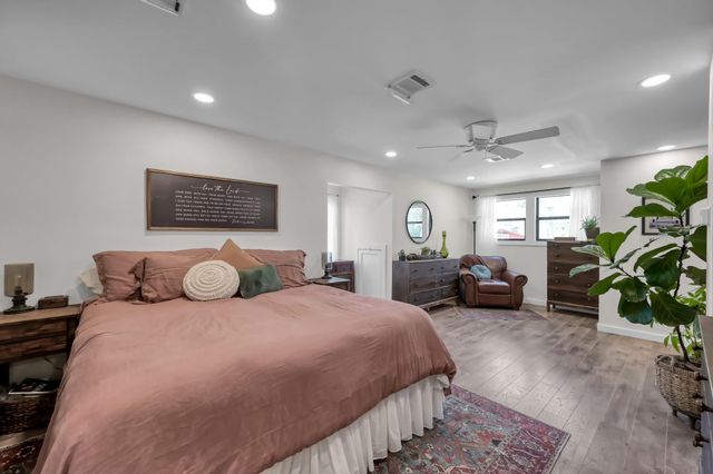 14 Mills Lane, Richards, TX 77873