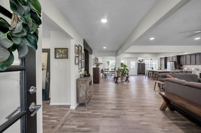 14 Mills Lane, Richards, TX 77873