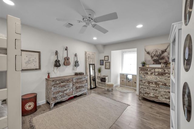 14 Mills Lane, Richards, TX 77873