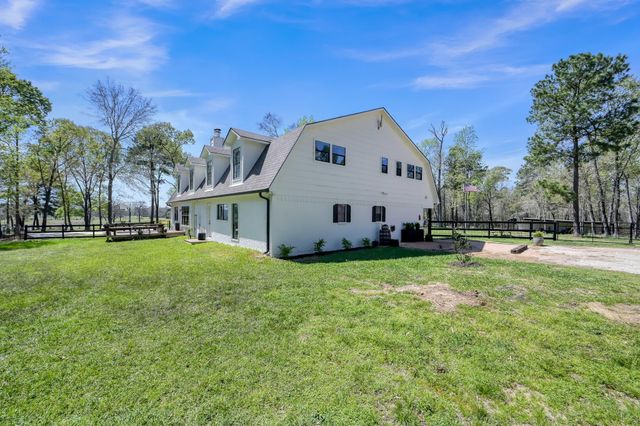 14 Mills Lane, Richards, TX 77873