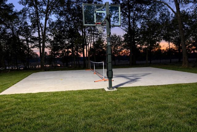 14 Mills Lane, Richards, TX 77873