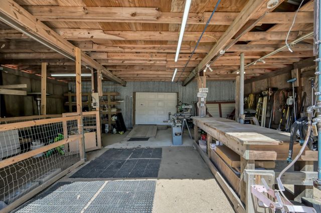 14 Mills Lane, Richards, TX 77873