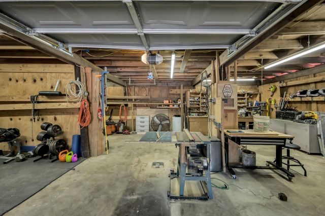 14 Mills Lane, Richards, TX 77873