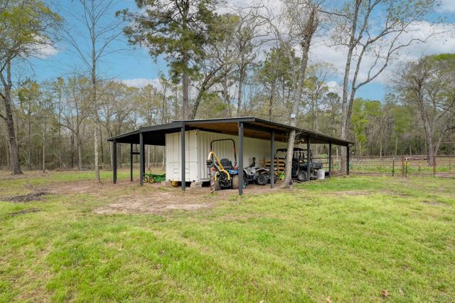 14 Mills Lane, Richards, TX 77873