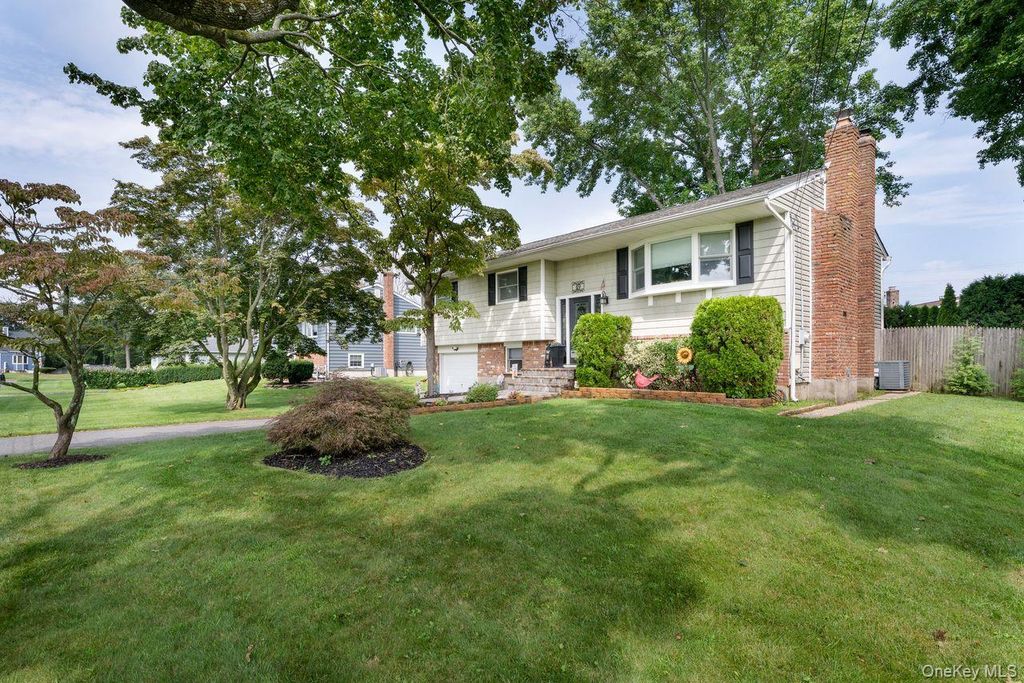 49 McKinley Street, Saint James, NY 11780 — photo 3