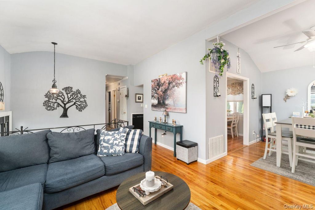 49 McKinley Street, Saint James, NY 11780 — photo 4