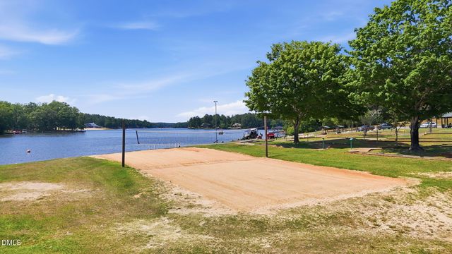 627 Shawnee Drive, Louisburg, NC 27549