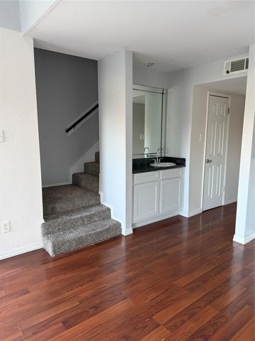 18800 Egret Bay Boulevard 1601, Webster, TX 77058