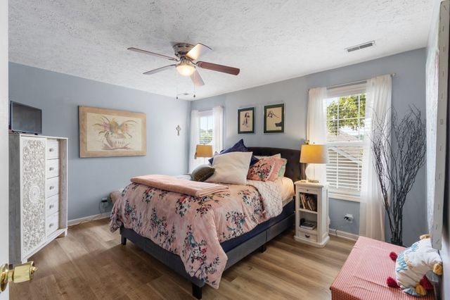 1461 Cedar Springs Cir, Clarksville, TN 37042
