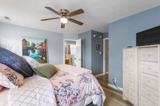 1461 Cedar Springs Cir, Clarksville, TN 37042
