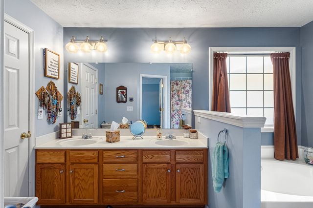1461 Cedar Springs Cir, Clarksville, TN 37042