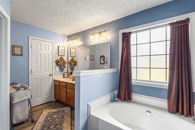 1461 Cedar Springs Cir, Clarksville, TN 37042