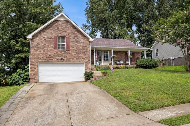 1461 Cedar Springs Cir, Clarksville, TN 37042
