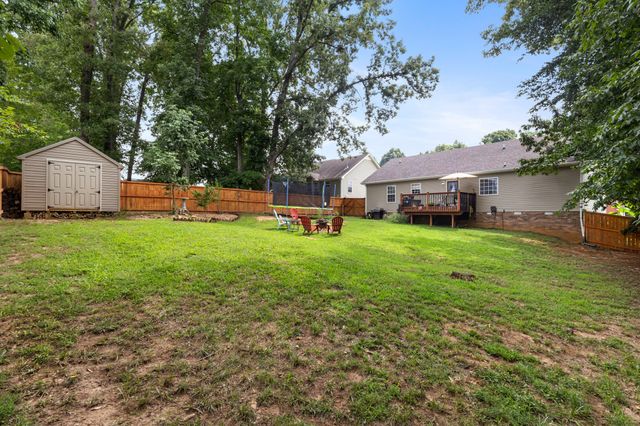 1461 Cedar Springs Cir, Clarksville, TN 37042