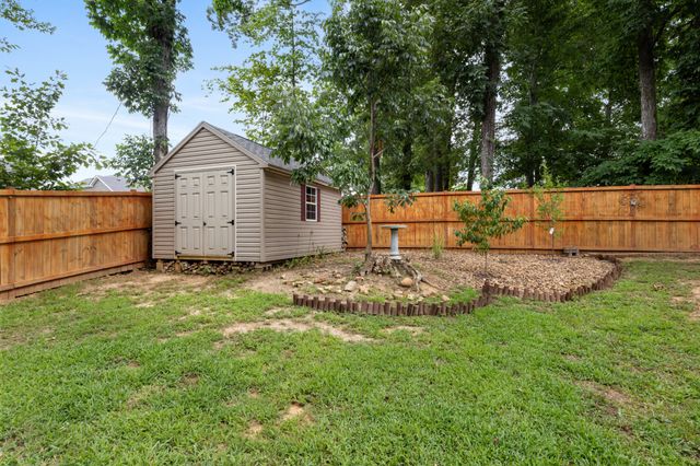 1461 Cedar Springs Cir, Clarksville, TN 37042