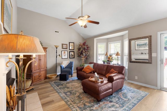 1461 Cedar Springs Cir, Clarksville, TN 37042