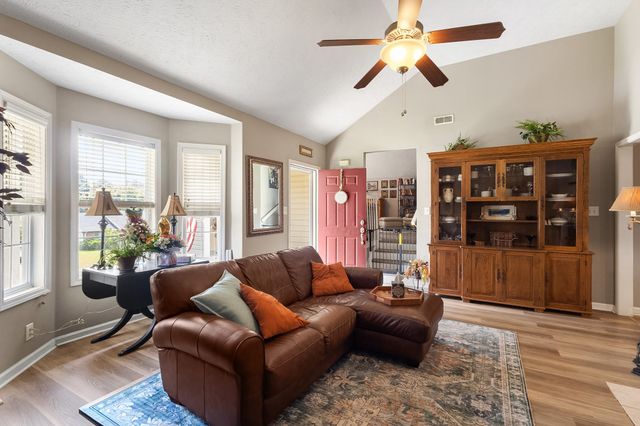 1461 Cedar Springs Cir, Clarksville, TN 37042