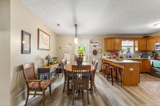 1461 Cedar Springs Cir, Clarksville, TN 37042