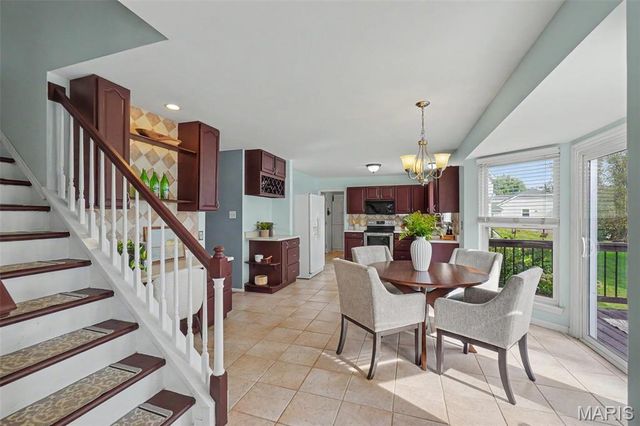 6915 Fieldstone Farms Drive, O'fallon, MO 63368