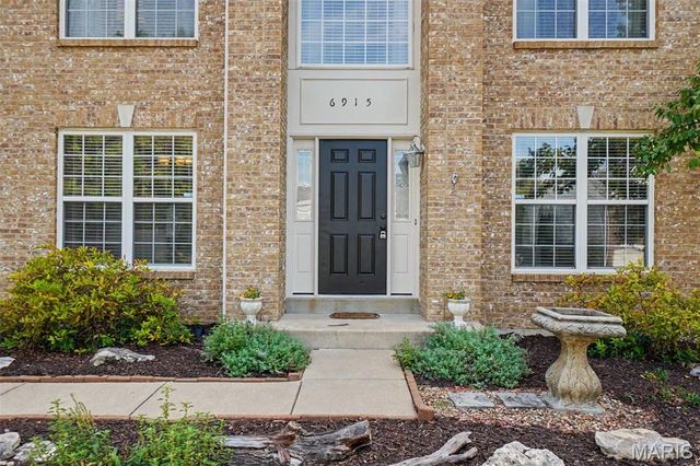 6915 Fieldstone Farms Drive, O'fallon, MO 63368