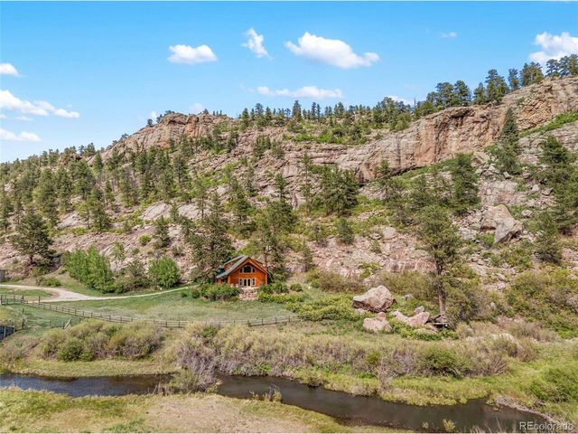 2401 Lakemoor Dr, Florissant, CO 80816