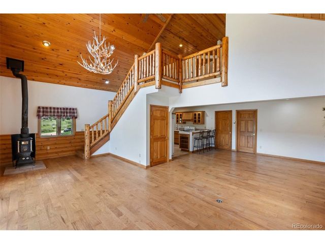 2401 Lakemoor Dr, Florissant, CO 80816