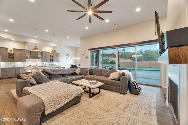 2155 W National Ridge Place, Tucson, AZ 85742