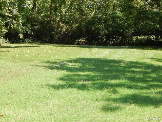 1475 Uthoff Drive, Fenton, MO 63026
