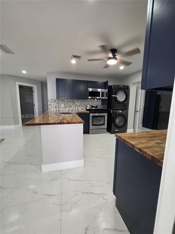 2281 N 56th Ter, Hollywood, FL 33021