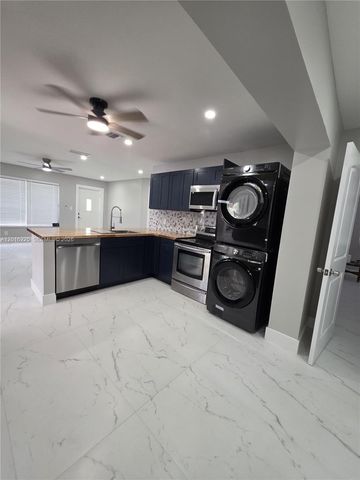 2281 N 56th Ter, Hollywood, FL 33021