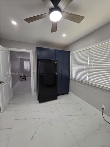 2281 N 56th Ter, Hollywood, FL 33021