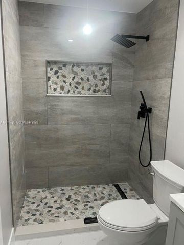 2281 N 56th Ter, Hollywood, FL 33021