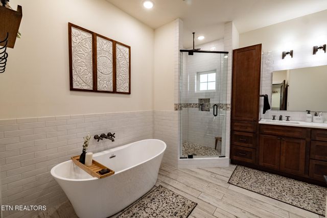 1010 Keener Rd, Cosby, TN 37722