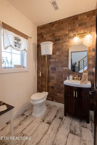 1010 Keener Rd, Cosby, TN 37722