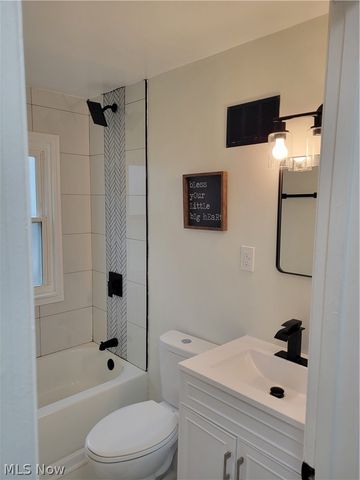 5285 Mardale Avenue, Bedford Heights, OH 44146