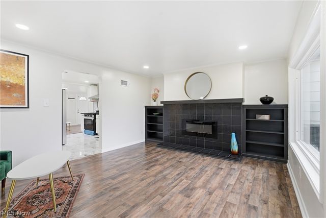 5285 Mardale Avenue, Bedford Heights, OH 44146