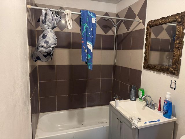 8002 Crestview Drive, Houston, TX 77028