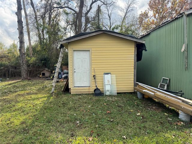 8002 Crestview Drive, Houston, TX 77028