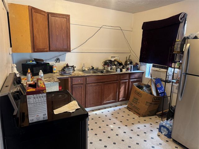 8002 Crestview Drive, Houston, TX 77028