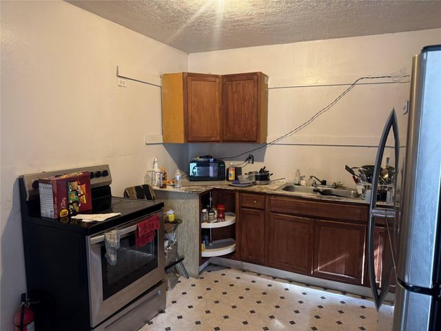 8002 Crestview Drive, Houston, TX 77028