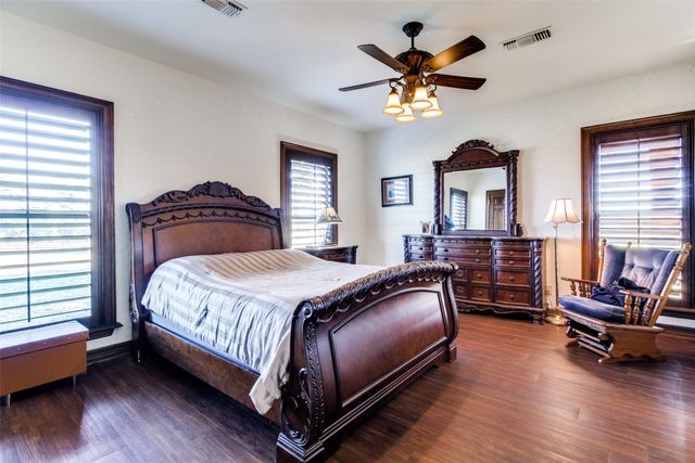 105 Sammi's Way, Whitesboro, TX 76273