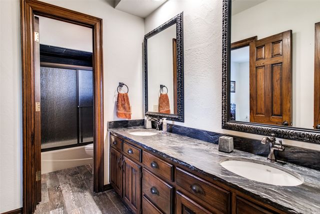 105 Sammi's Way, Whitesboro, TX 76273